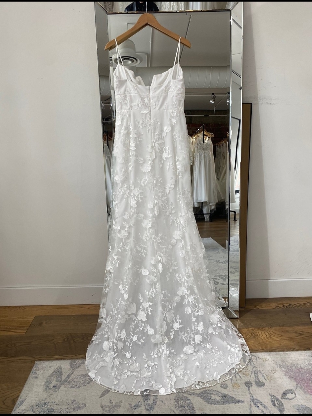 The Cambridge" Bridal Gown By Park & Fifth - Picture 3 of 3
